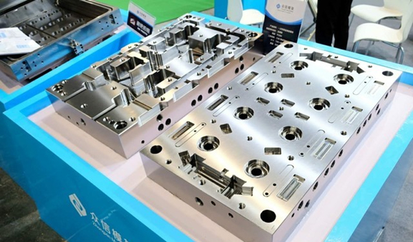 什么是工业级3D打印机？工业3D打印机有什么用？(图4)